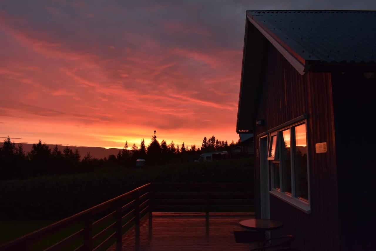 Villa Einarsstaðir - Cozy cabin with excellent view Akureyri Exterior foto