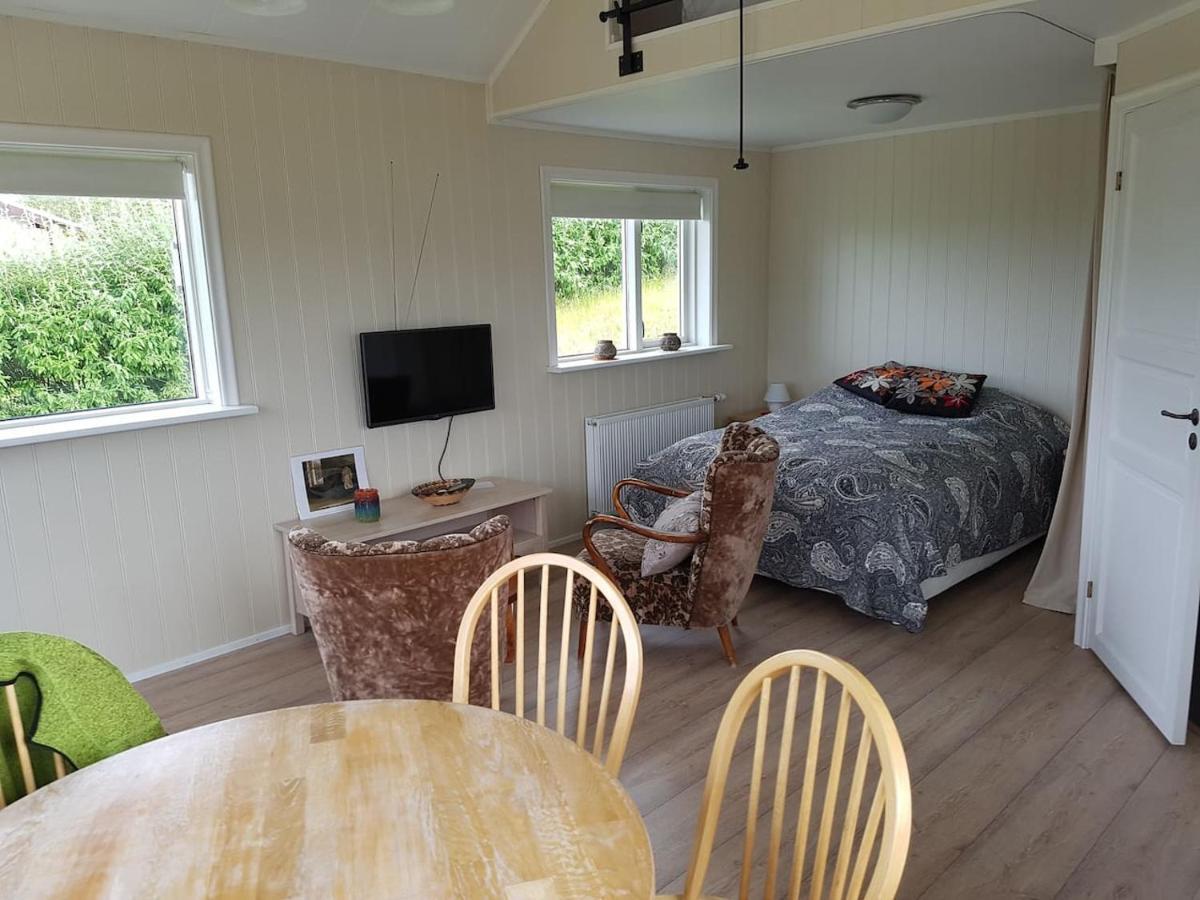 Villa Einarsstaðir - Cozy cabin with excellent view Akureyri Exterior foto